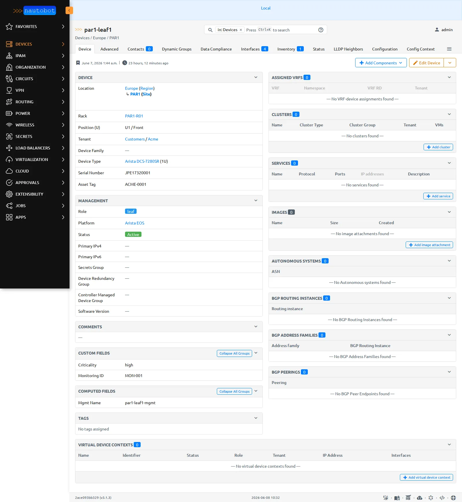 La fiche par1-leaf1 dans Nautobot : section Custom Fields (Criticality high, Monitoring ID MON-001) et section Computed Fields (Mgmt Name par1-leaf1-mgmt).
